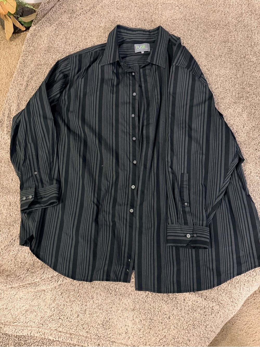 Fuse Men’s Black Striped Button-Down Shirt